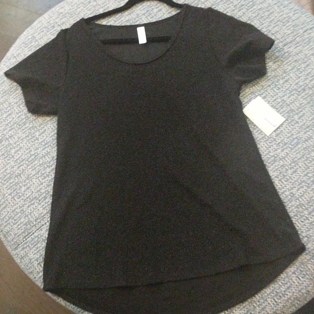 NWT Lularoe Elegant Classic T size Large